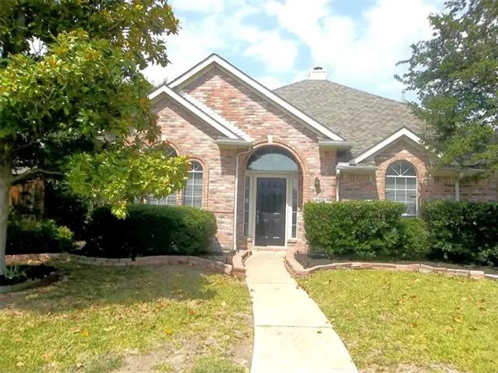 8405 Greenfield Drive, Frisco