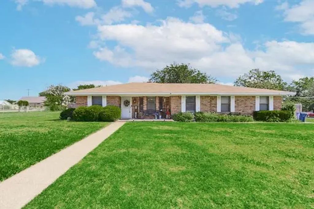 403 E Charles Street, Decatur