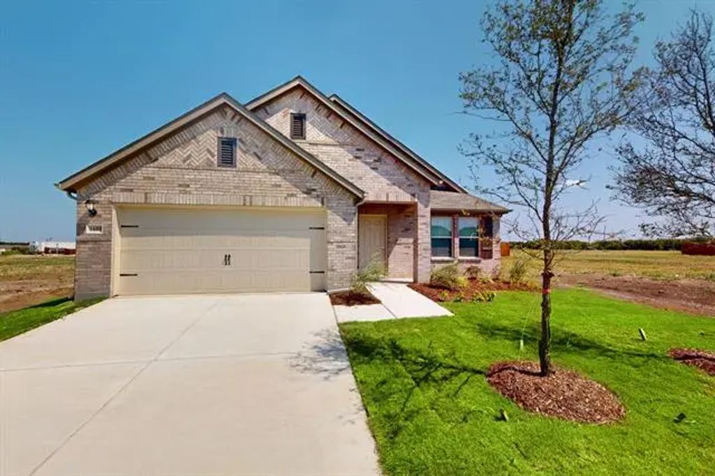 1608 Gulin Street, Royse City