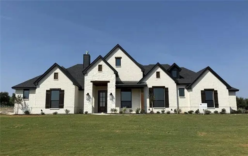 241 Palo Duro, Aledo