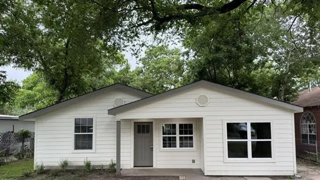 303 Norwich Lane, Mesquite