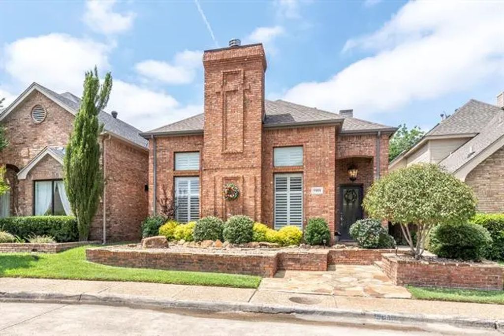 5919 Lindenshire Lane, Dallas