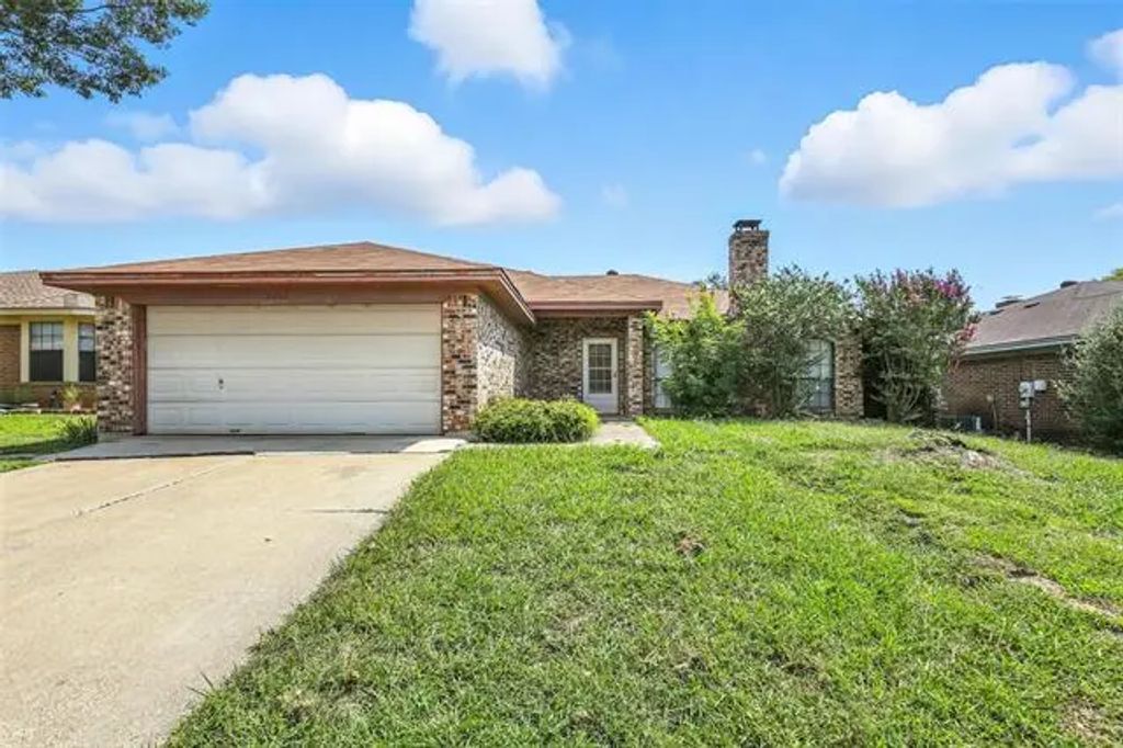 8212 Lara Lane, Watauga
