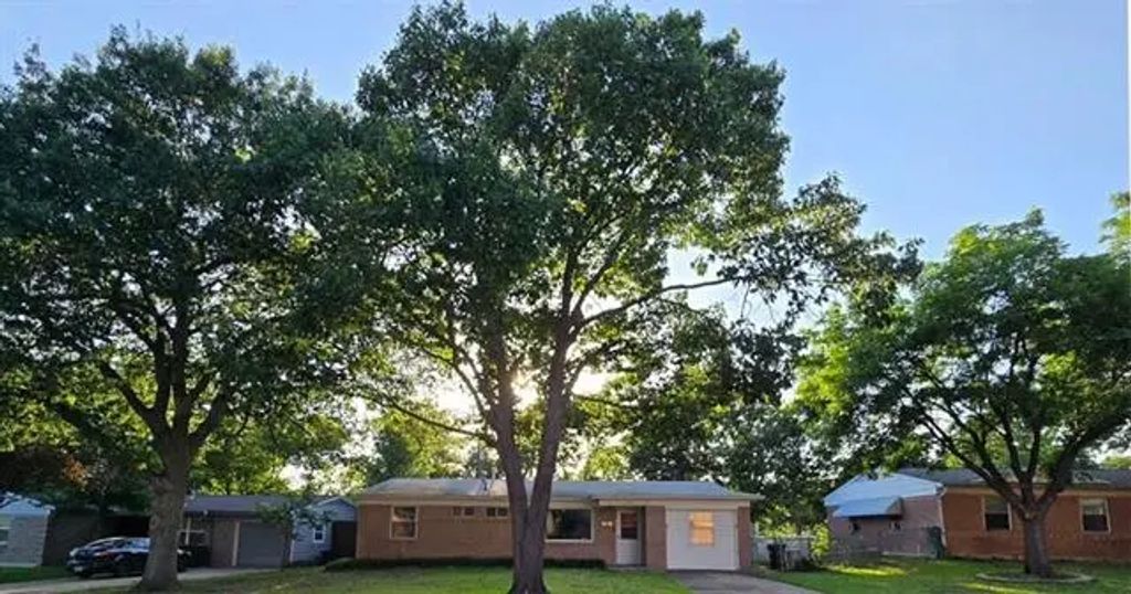 3205 Karla Drive, Mesquite