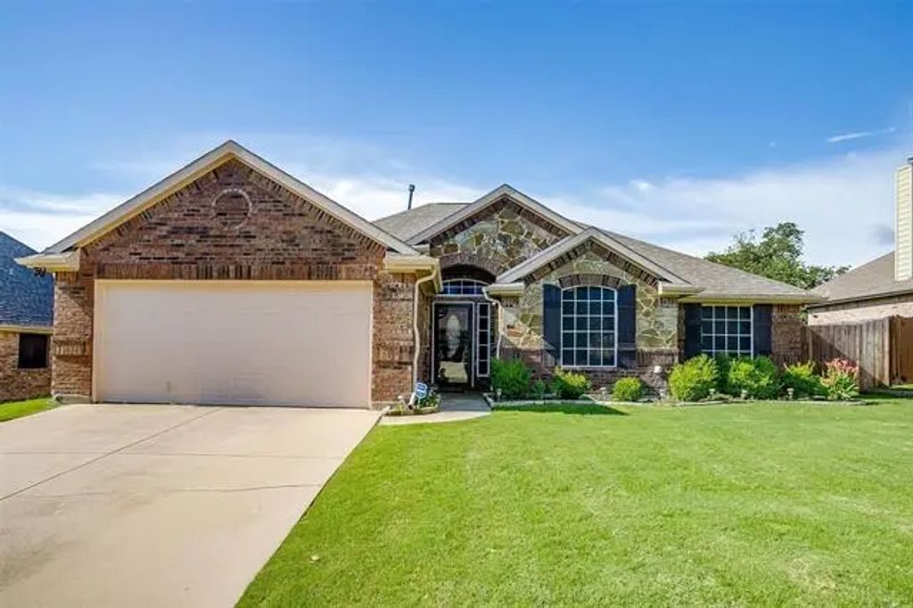 2134 Lorrie Lane, Weatherford