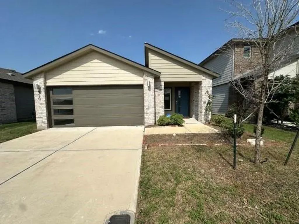 910 Kickapoo Lane, College Station