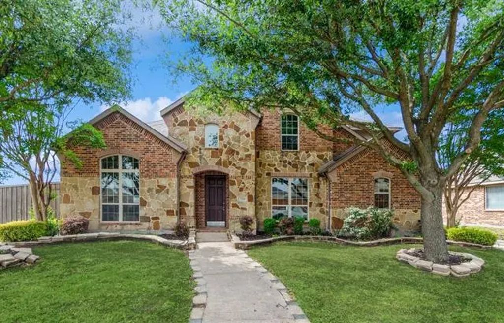 7310 Waterbury Drive, Rowlett
