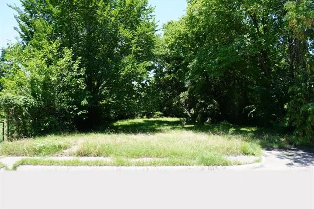 2521 Saint Clair Drive, Dallas