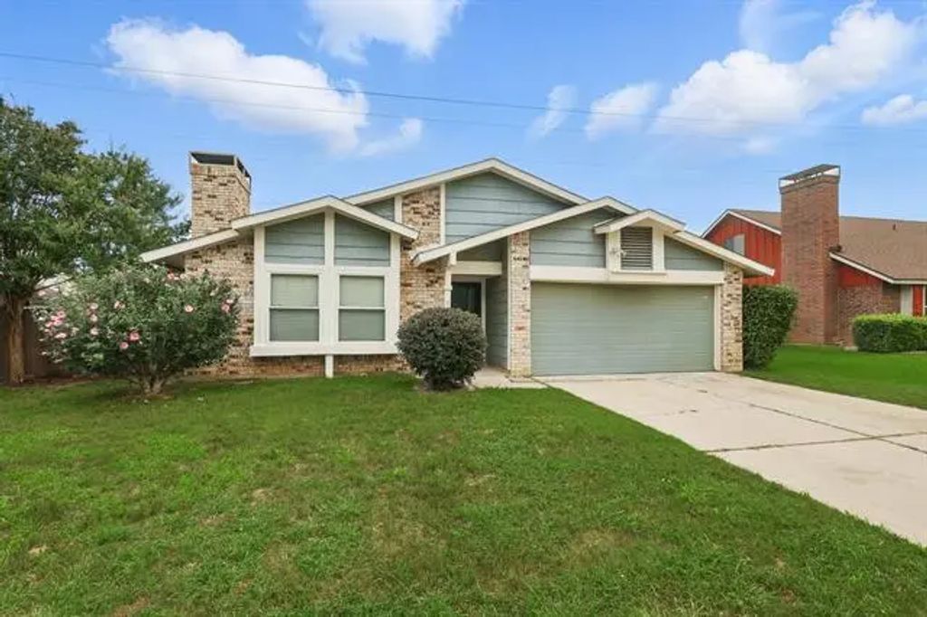 3217 Redwood Street, Bedford