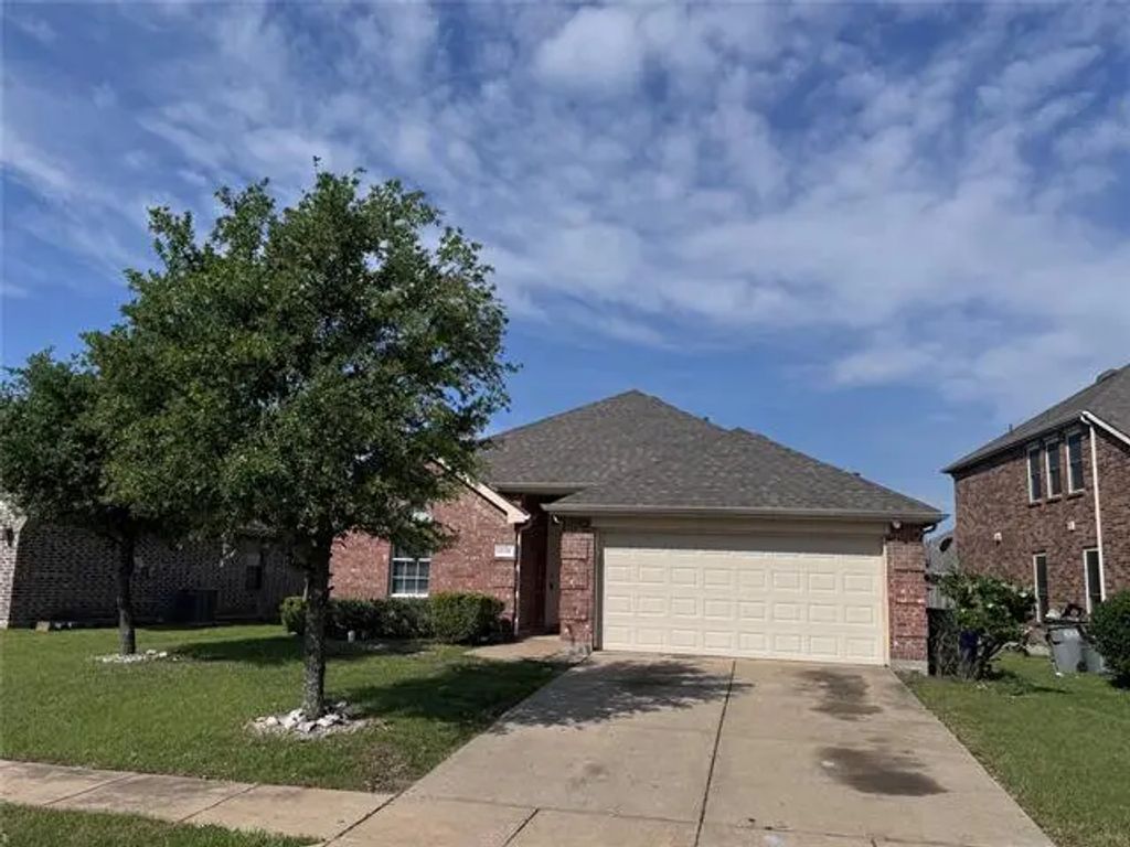 2110 Fresia Lane, Forney