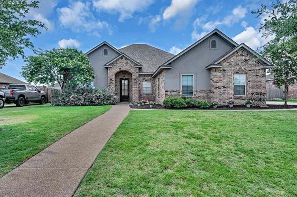 5432 Zavalla Drive, Waco