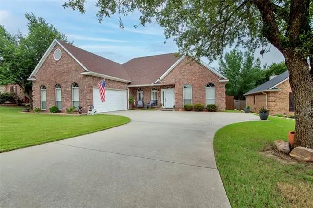 3113 Preston Club Drive, Sherman