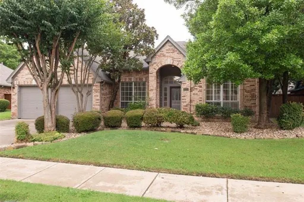 2221 Green Hill Drive, McKinney