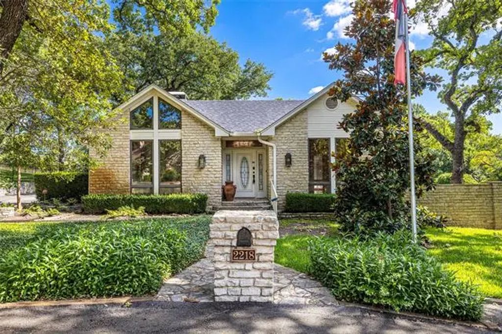2218 Lake Country Drive, Weatherford