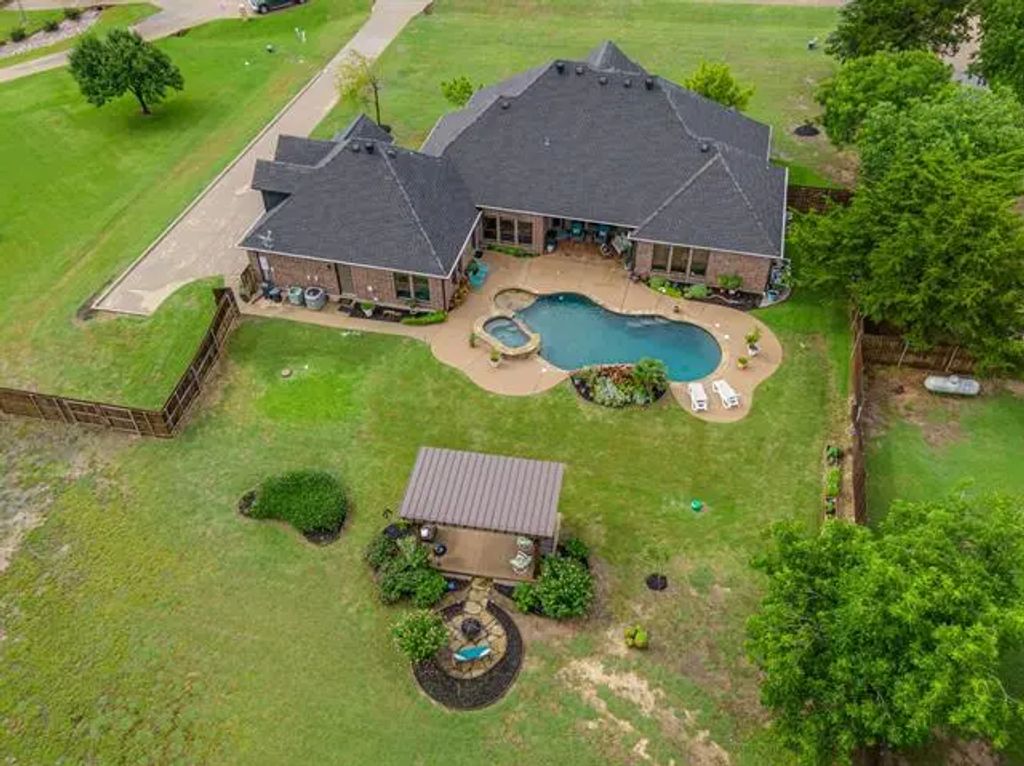 3231 Mccarver Court, Midlothian
