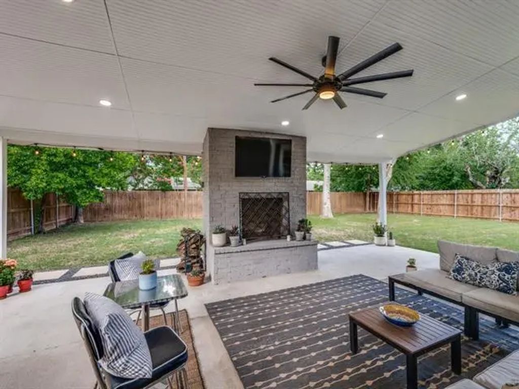 4216 Whitfield Avenue, Fort Worth