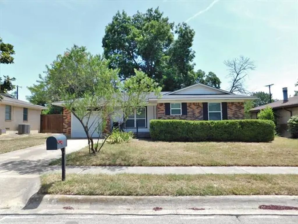2006 Shawnee Street, Denton