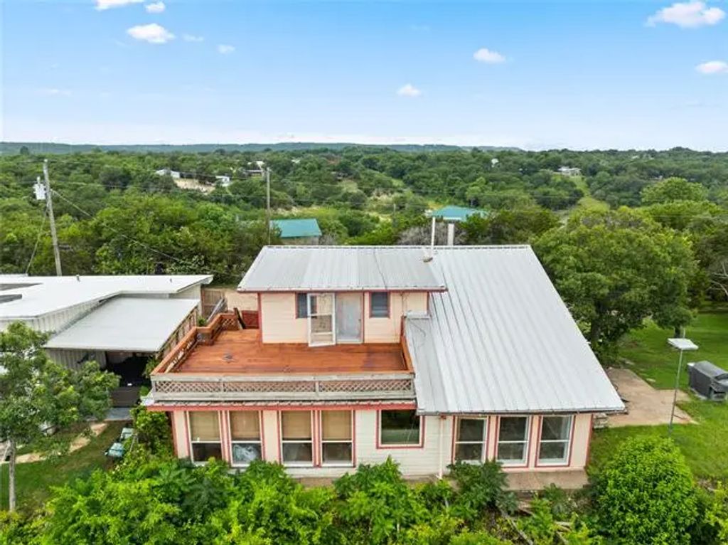 162 County Road 1303, Morgan
