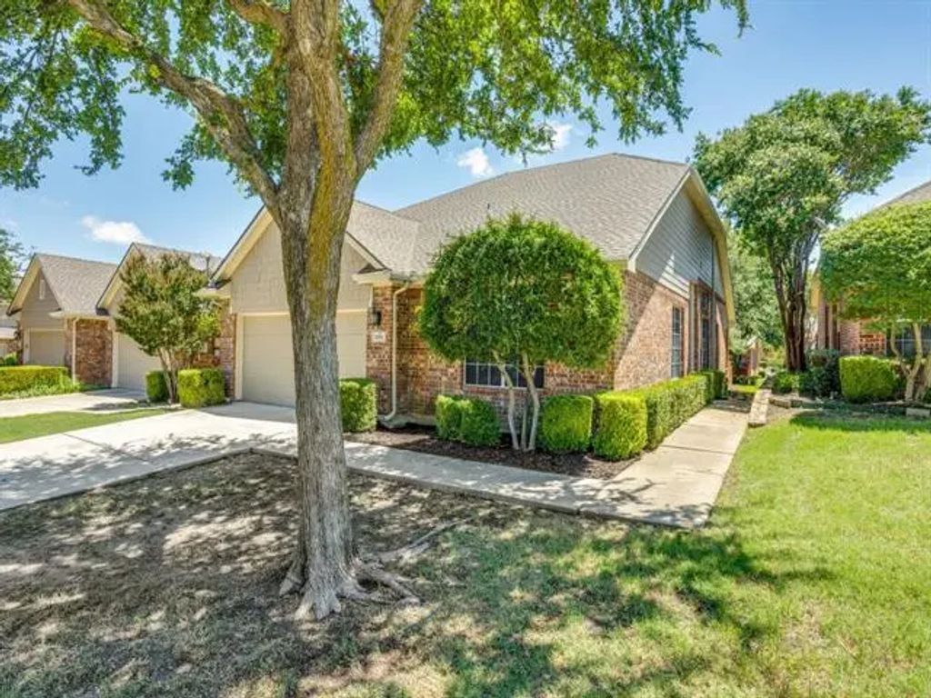 9816 Clocktower Court, Plano