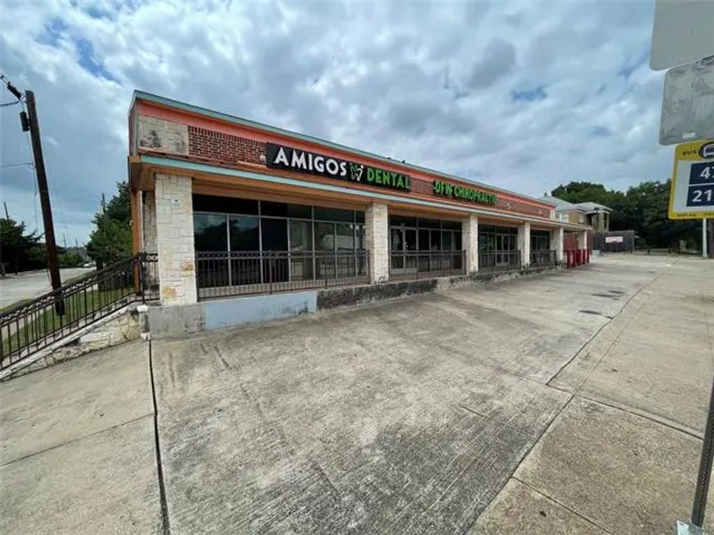 909 S Tyler Street, Dallas