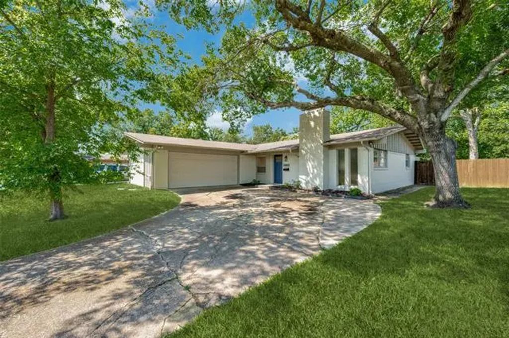 11483 Coral Hills Drive, Dallas