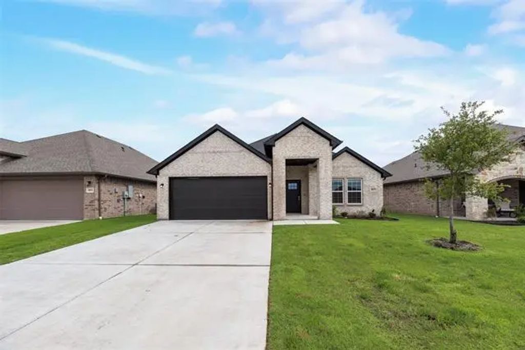 803 Moseley Lane, Greenville