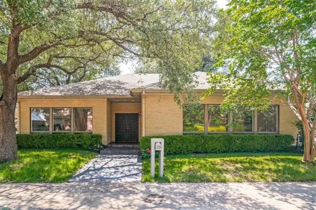 29 Royal Way, Dallas