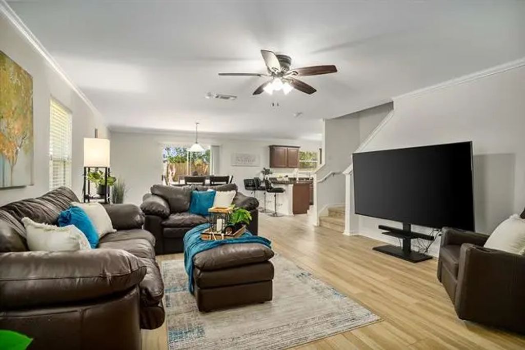 6005 Mountain Robin Court, Fort Worth