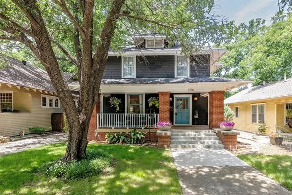 2216 Alston Avenue, Fort Worth