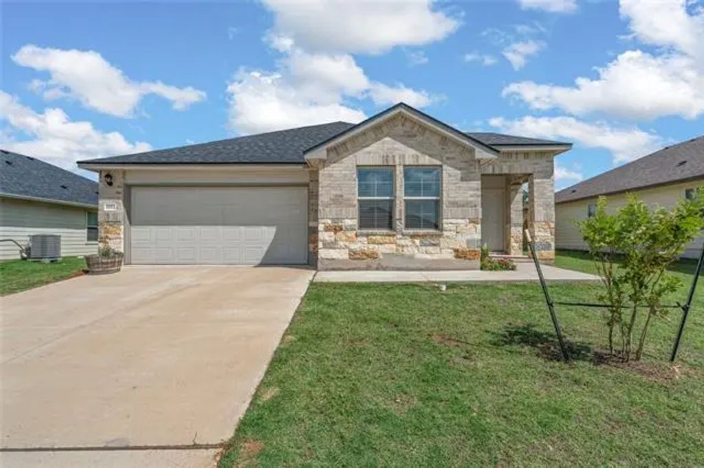6941 Guadalupe Road, China Spring