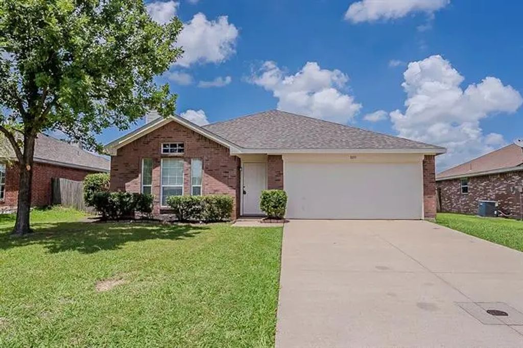 800 Rowdy Drive, Royse City