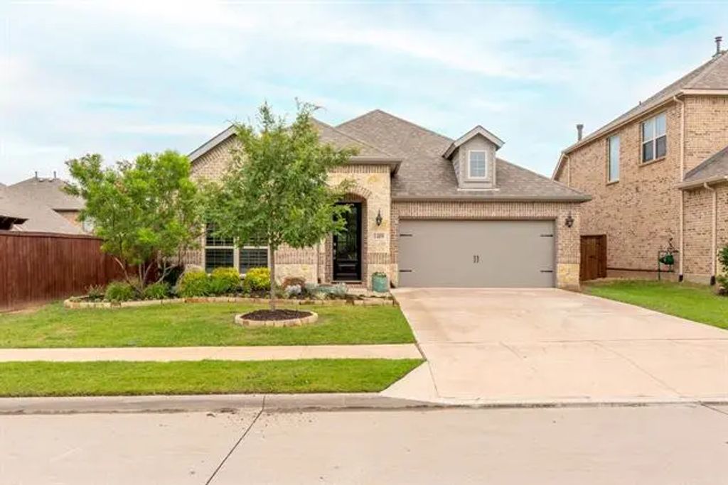 1409 Wolfberry Lane, Northlake