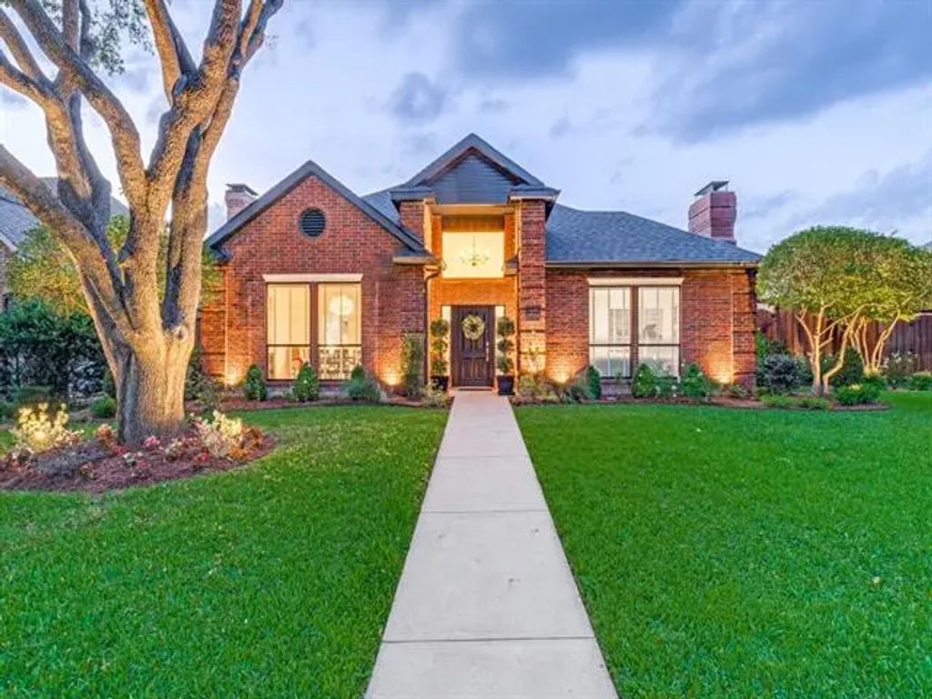 4597 Hallmark Drive, Plano