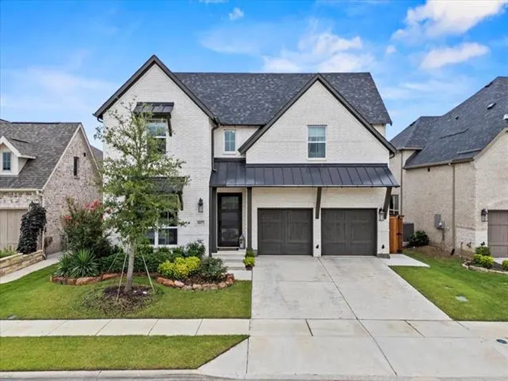 8417 Wembley, The Colony