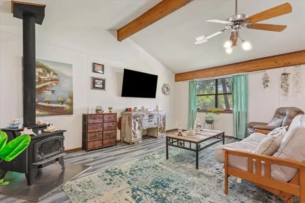 340 County Road 1768, Clifton