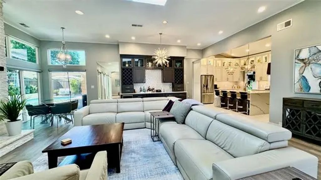 5801 Gallant Fox Lane, Plano
