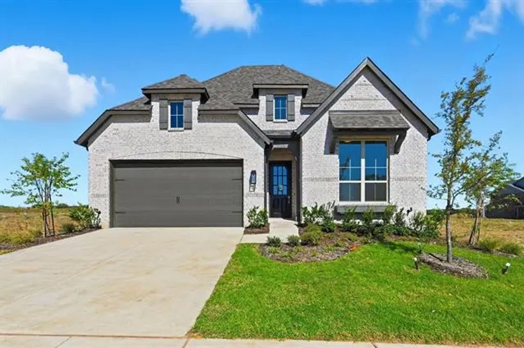8907 Wildberry Road, Oak Point