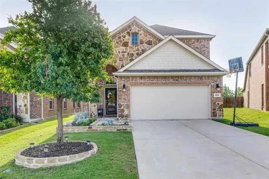 604 Grand Falls Lane, McKinney