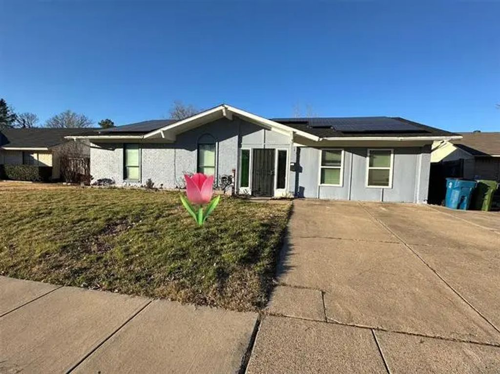 1633 Pebble Beach Drive, Lewisville