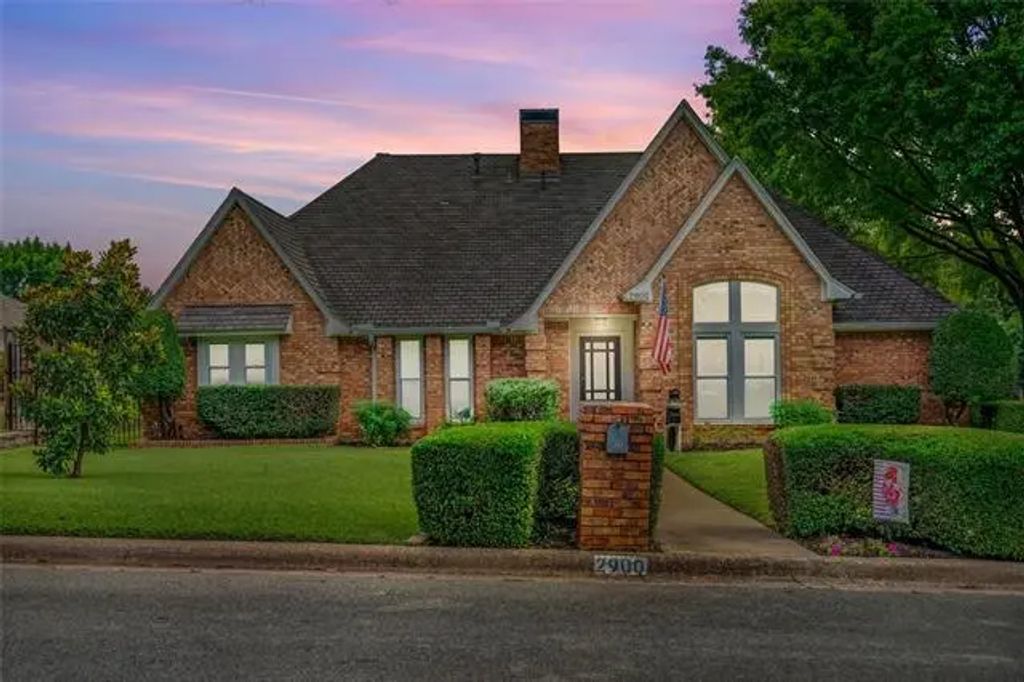 2900 Trail Lake Drive, Grapevine
