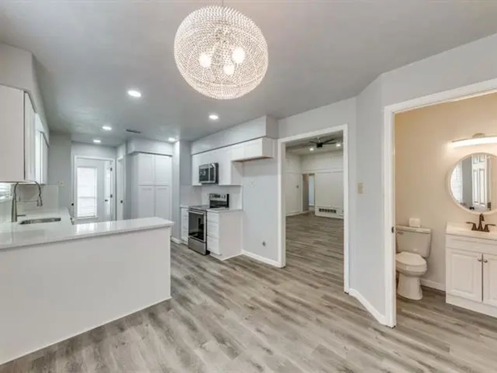 810 Serenade Lane, Richardson