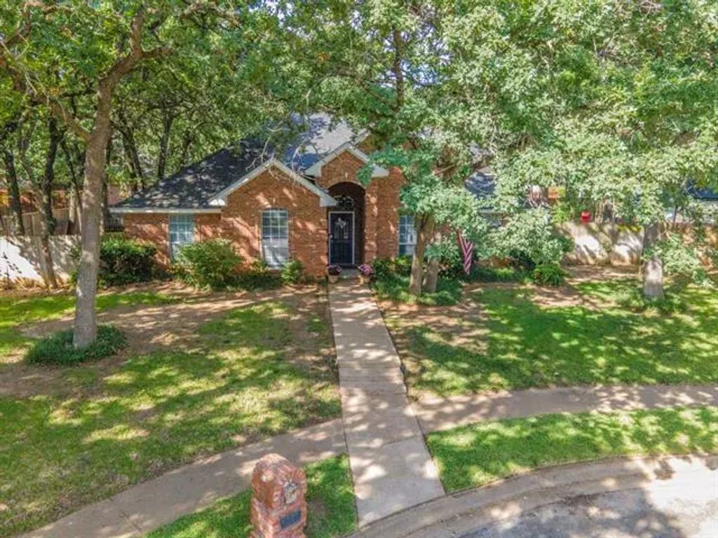 1382 Sweetgum Circle, Keller