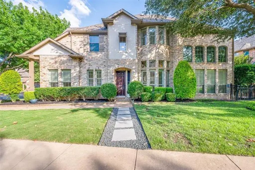 2475 Greymoore Drive, Frisco