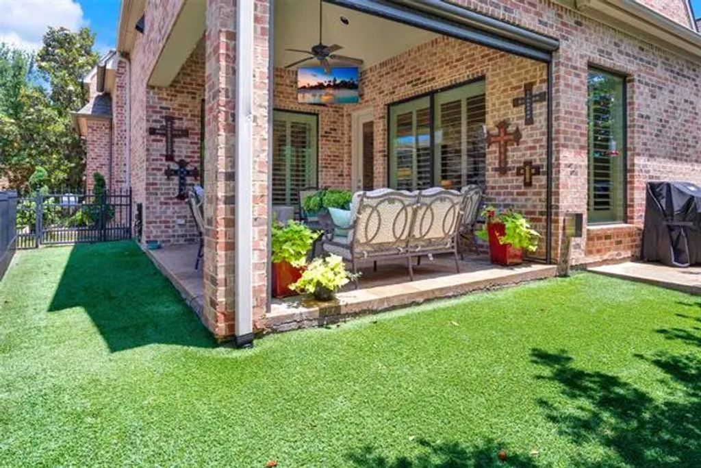 2161 Fawnwood Drive, Plano