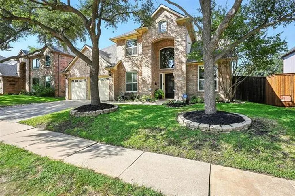 324 Patricia Lane, Highland Village