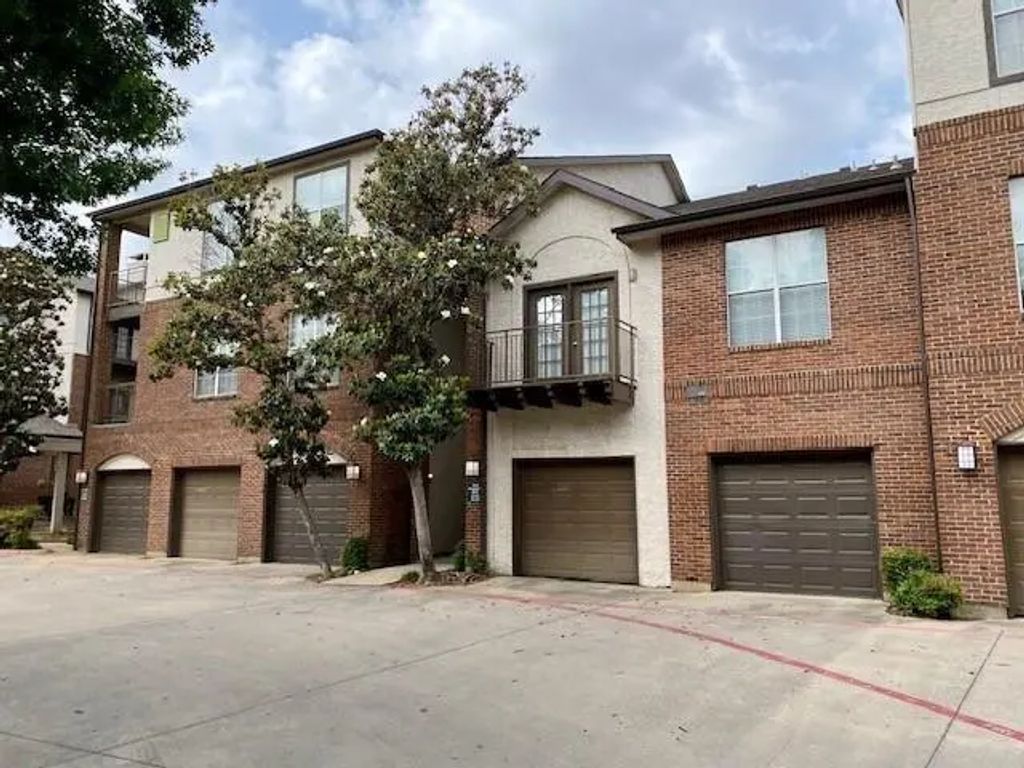 1650 Ascension Bluff Drive 349, Arlington