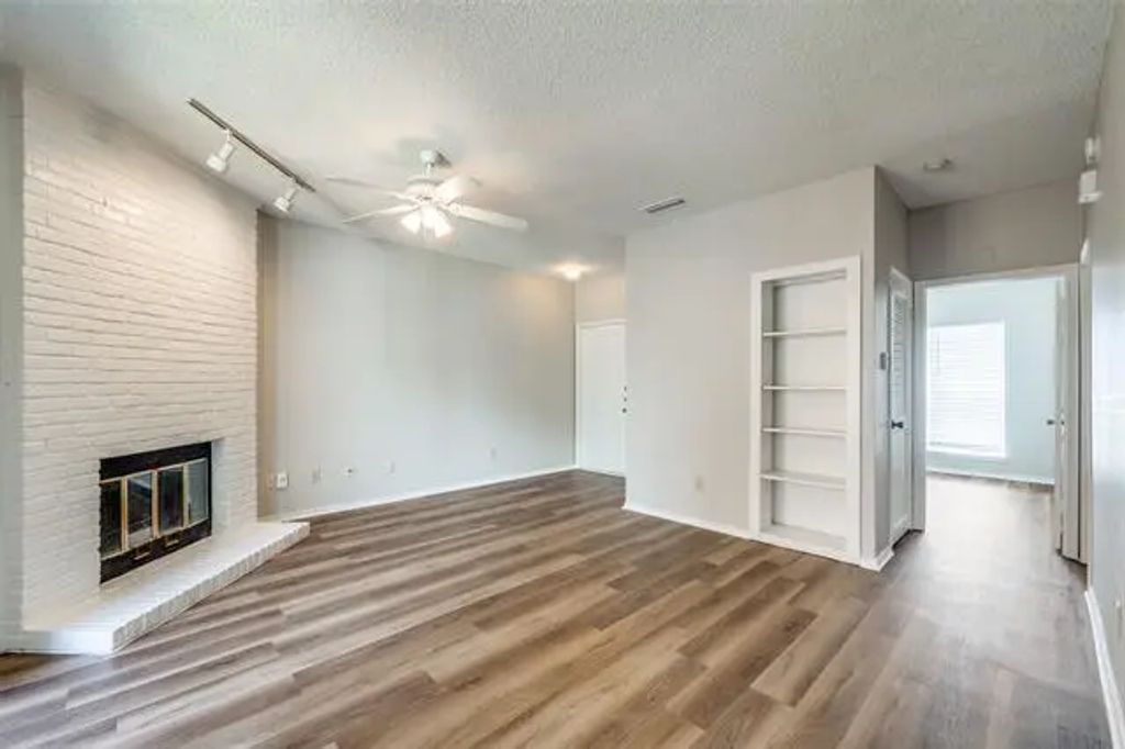 1709 Ascension Point Drive 115, Arlington