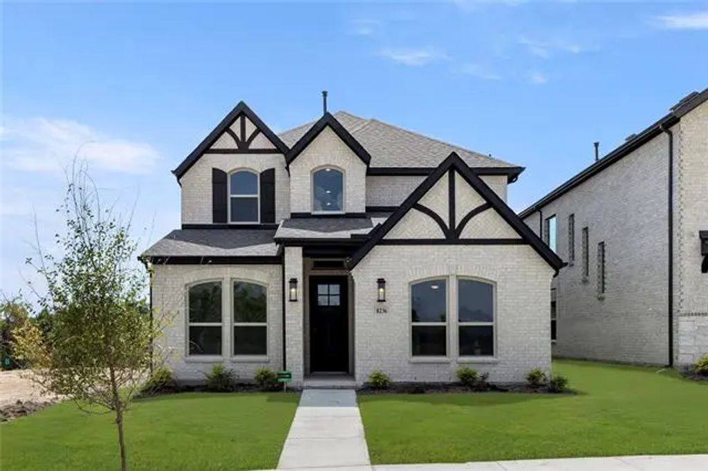 8236 Caprock, Rowlett