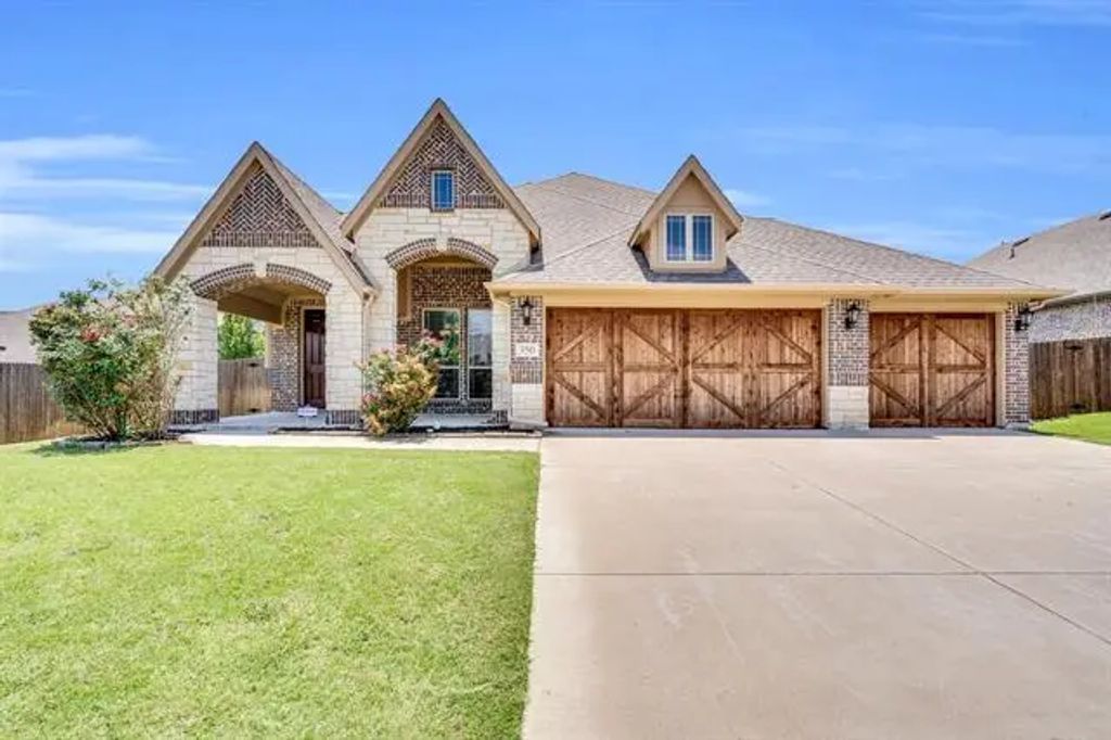 350 Windsor Street, Waxahachie