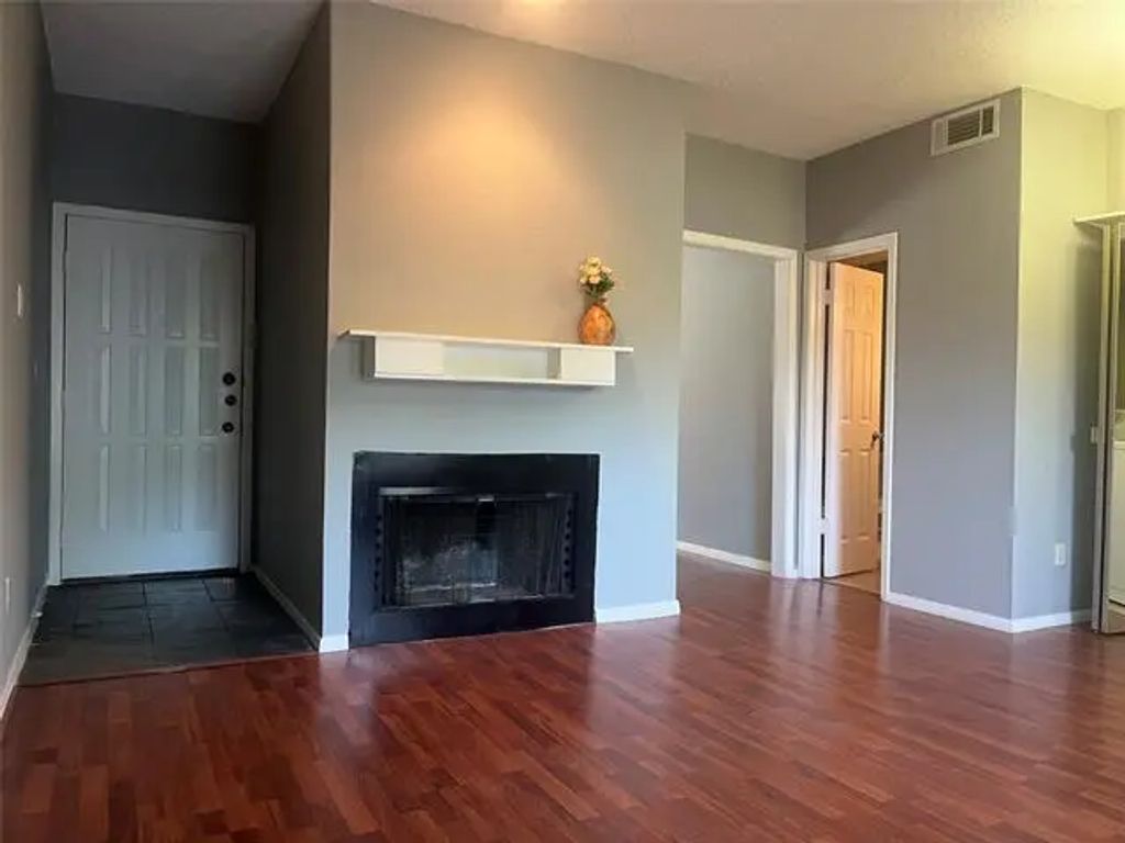 5550 Spring Valley Road A25, Dallas
